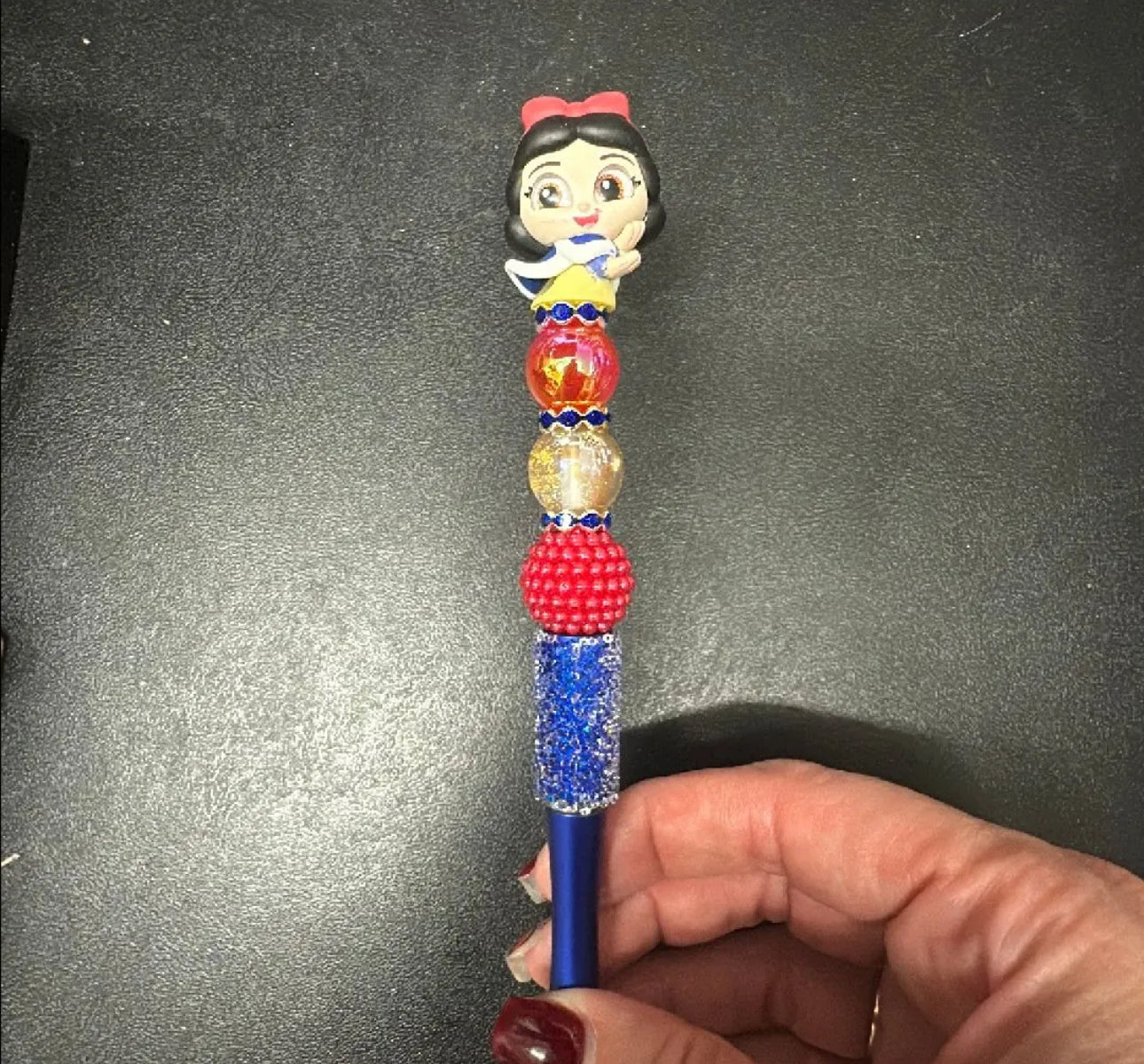 Snow White doorable pen